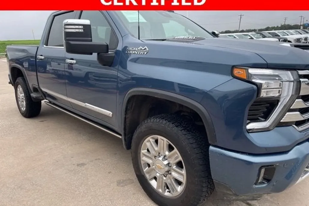 2024 Chevrolet Silverado 2500HD High Country photo 1