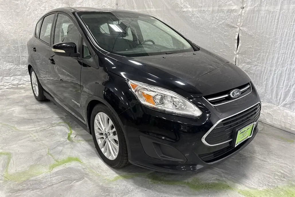 2017 Ford C-Max SE Hybrid photo 1