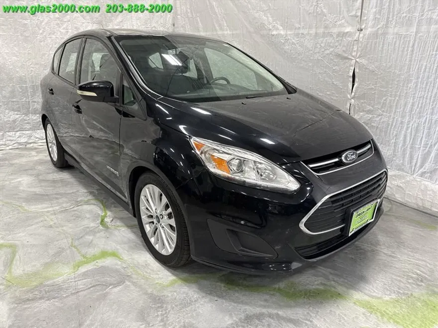 2017 Ford C-Max SE Hybrid photo 1
