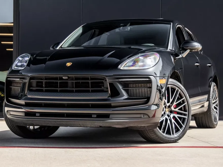 2022 Porsche Macan S photo 1