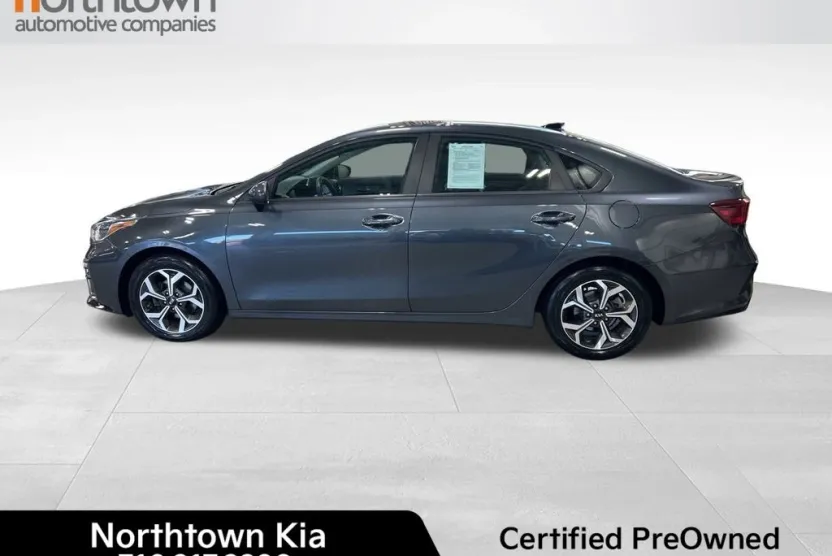 2020 Kia Forte LXS photo 1