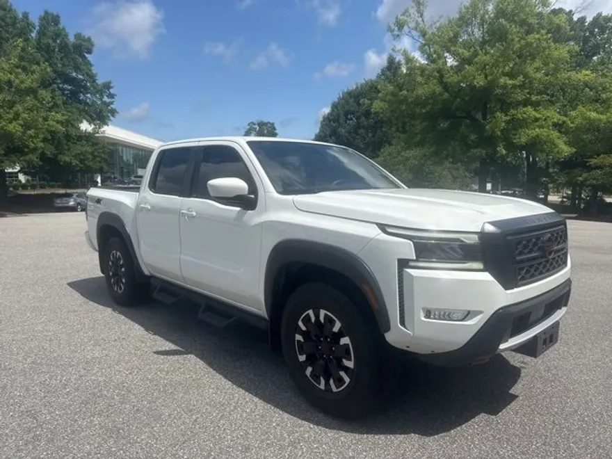 2023 Nissan Frontier PRO-4X photo 1