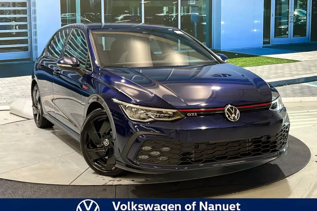 2022 Volkswagen Golf GTI S photo 1