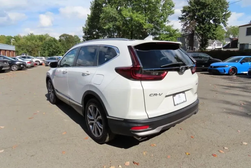 2022 Honda CR-V Touring photo 1