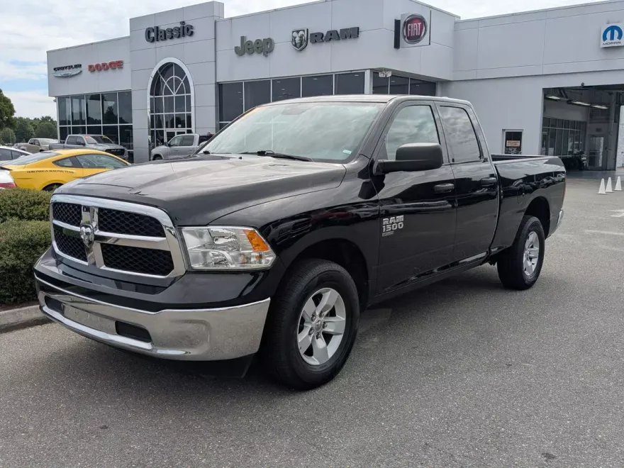 2024 Ram 1500 Classic SLT photo 1
