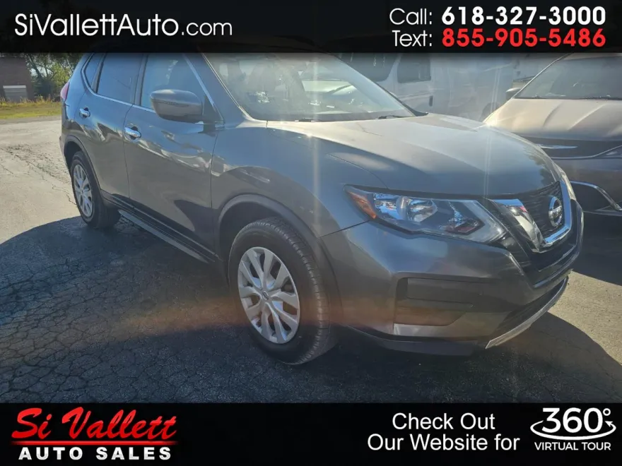 2017 Nissan Rogue S photo 1