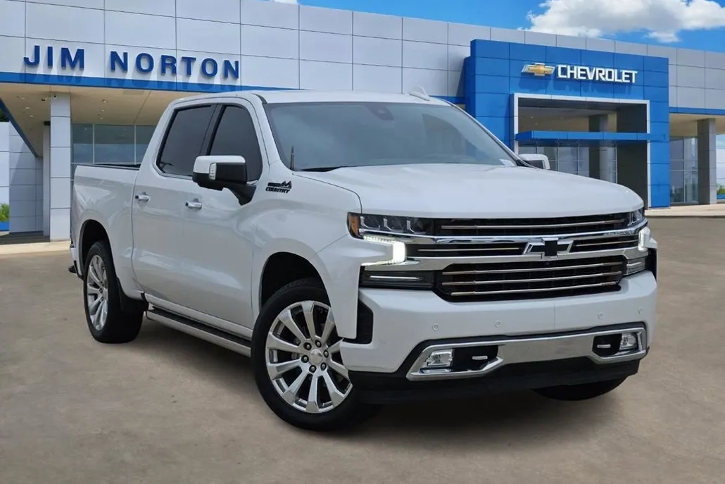 2022 Chevrolet Silverado 1500 High Country photo 1
