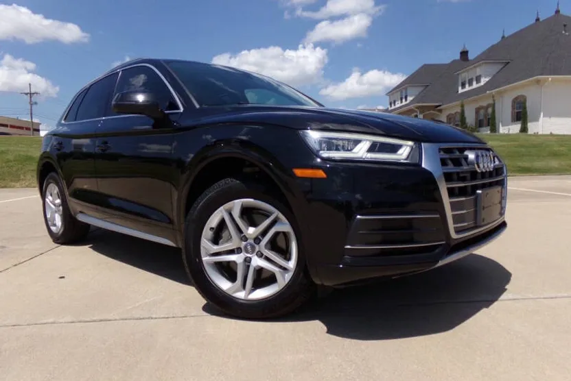 2018 Audi Q5 2.0T Premium Plus photo 1