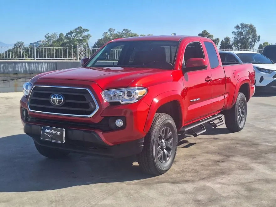 2023 Toyota Tacoma SR5 V6 photo 1