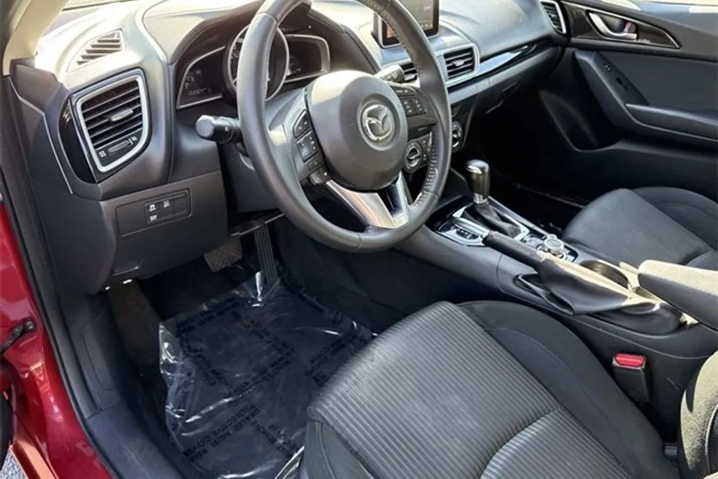 2015 Mazda Mazda3 Touring photo 1
