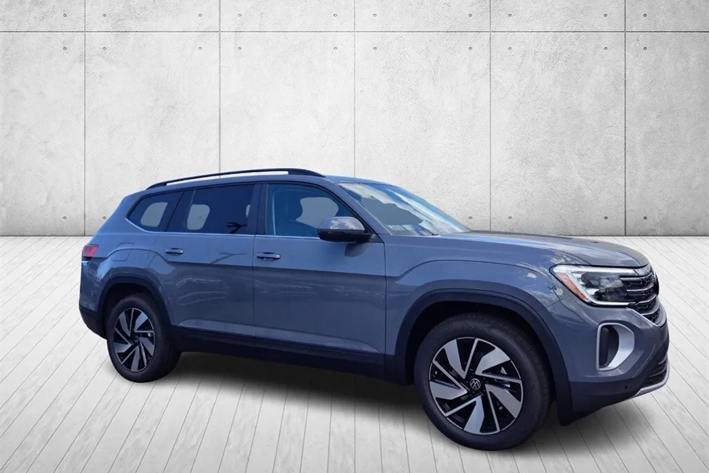 2026 Volkswagen Atlas SE Technology photo 1