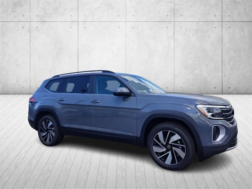 2026 Volkswagen Atlas SE Technology photo 1