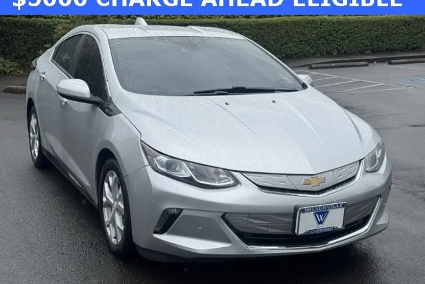 2018 Chevrolet Volt Premier photo 1