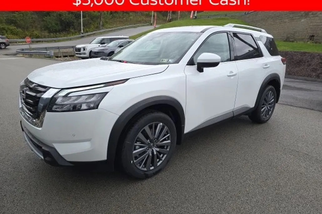 2025 Nissan Pathfinder SL photo 1