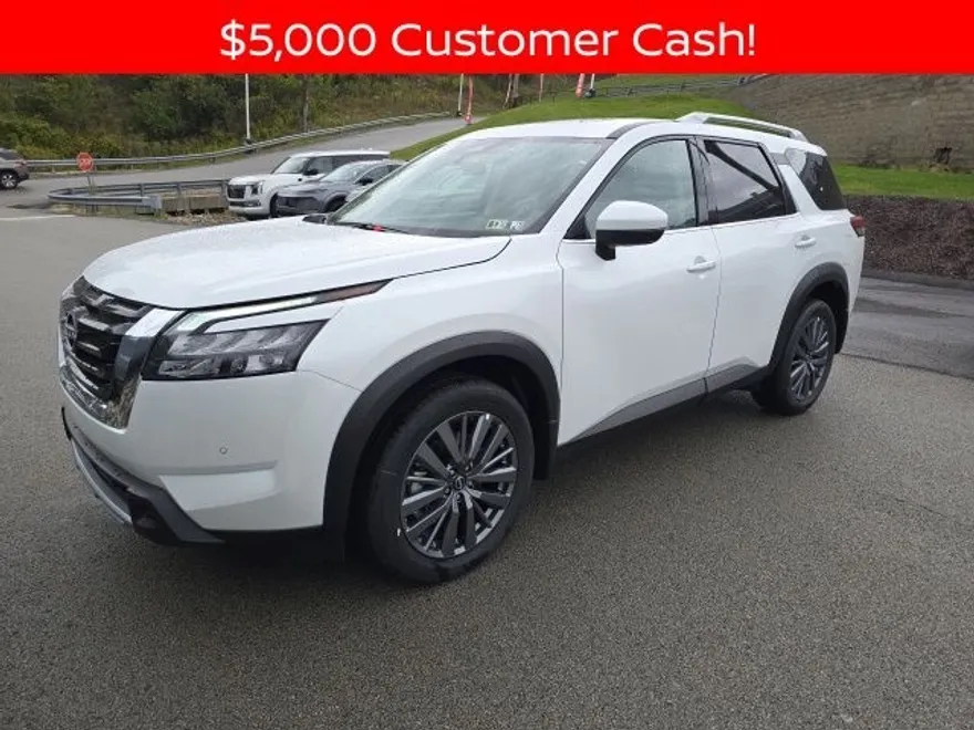 2025 Nissan Pathfinder SL photo 1
