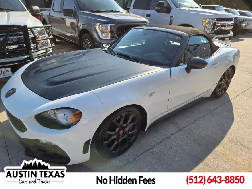 2017 Fiat 124 Spider Abarth photo 1