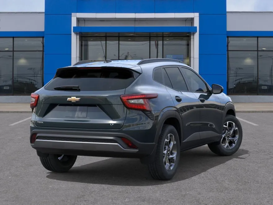 2026 Chevrolet Trax LT photo 1