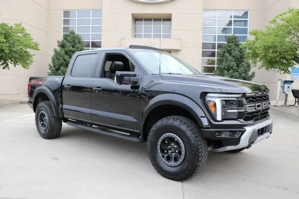 2025 Ford F-150 Raptor photo 1