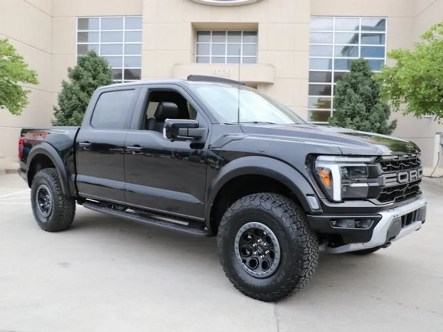 2025 Ford F-150 Raptor photo 1