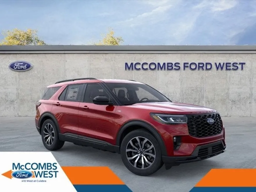 2025 Ford Explorer ST-Line photo 1