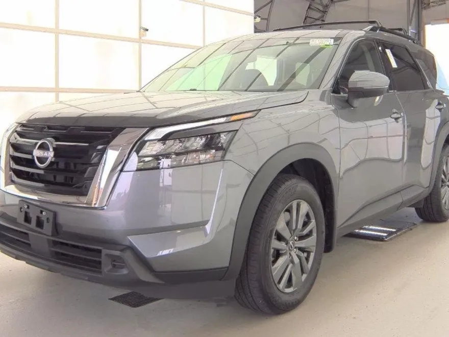 2024 Nissan Pathfinder SV photo 1