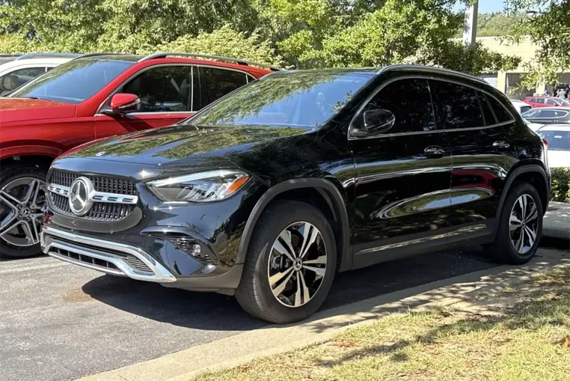 2025 Mercedes Benz GLA 250 photo 1