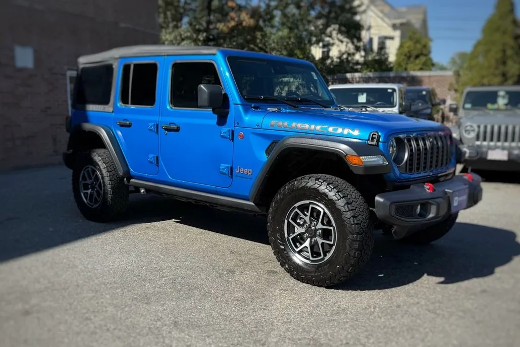 2025 Jeep Wrangler Rubicon photo 1
