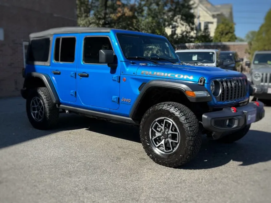 2025 Jeep Wrangler Rubicon photo 1