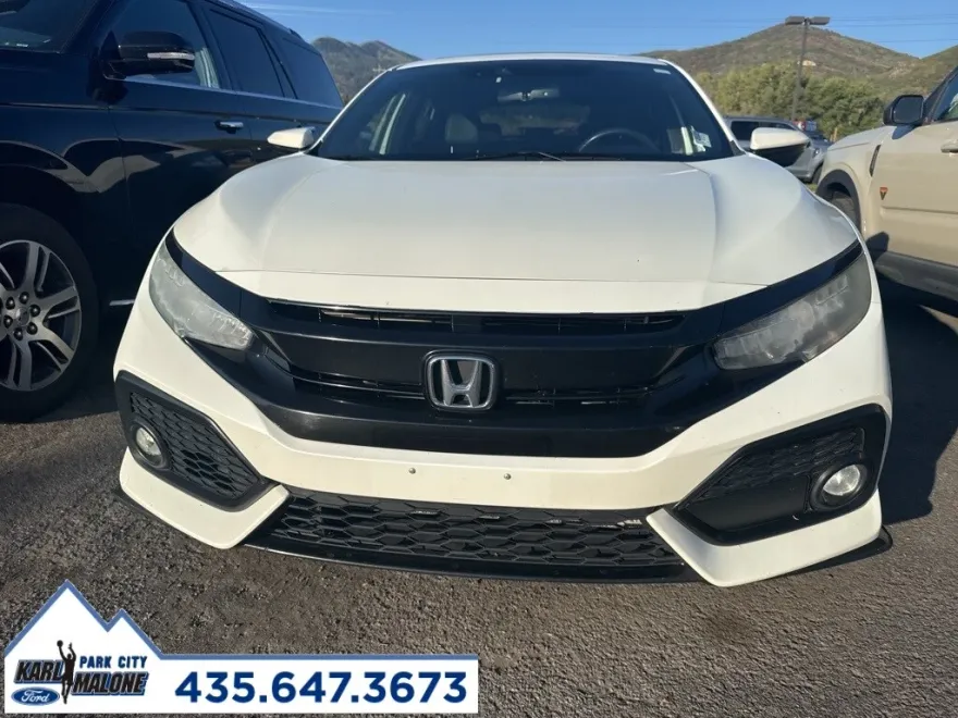 2019 Honda Civic Sport Touring Hatchback photo 1
