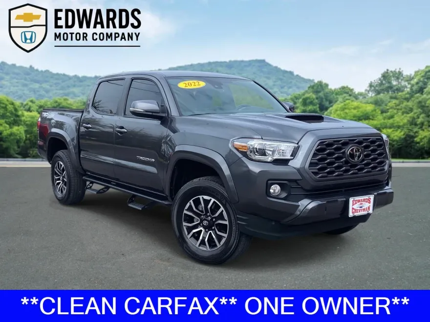 2022 Toyota Tacoma SR photo 1