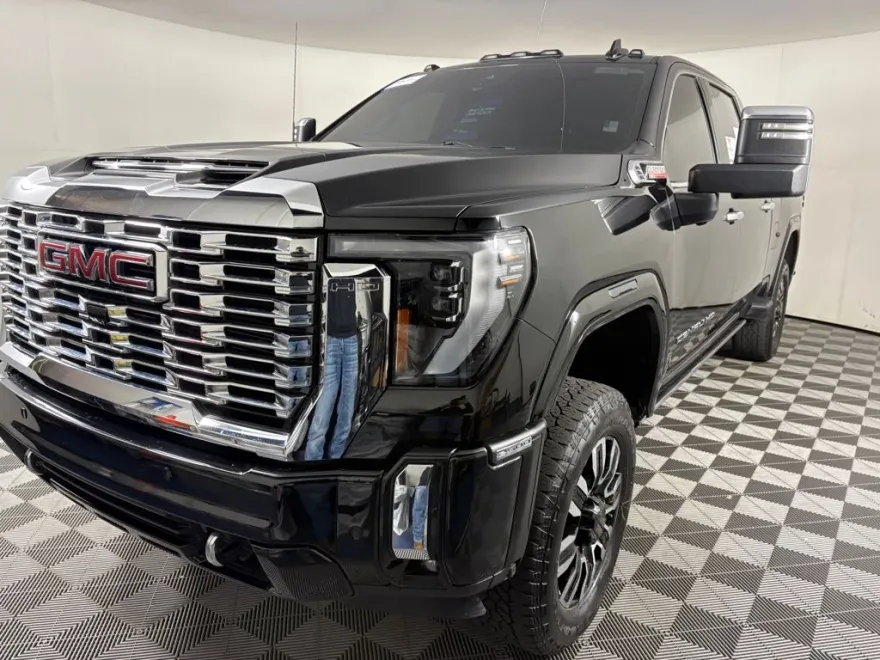 2024 Gmc Sierra 2500 HD Denali photo 1