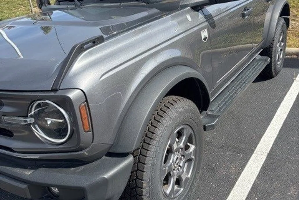2021 Ford Bronco Base Big Bend Black Diamond Outer Banks photo 1