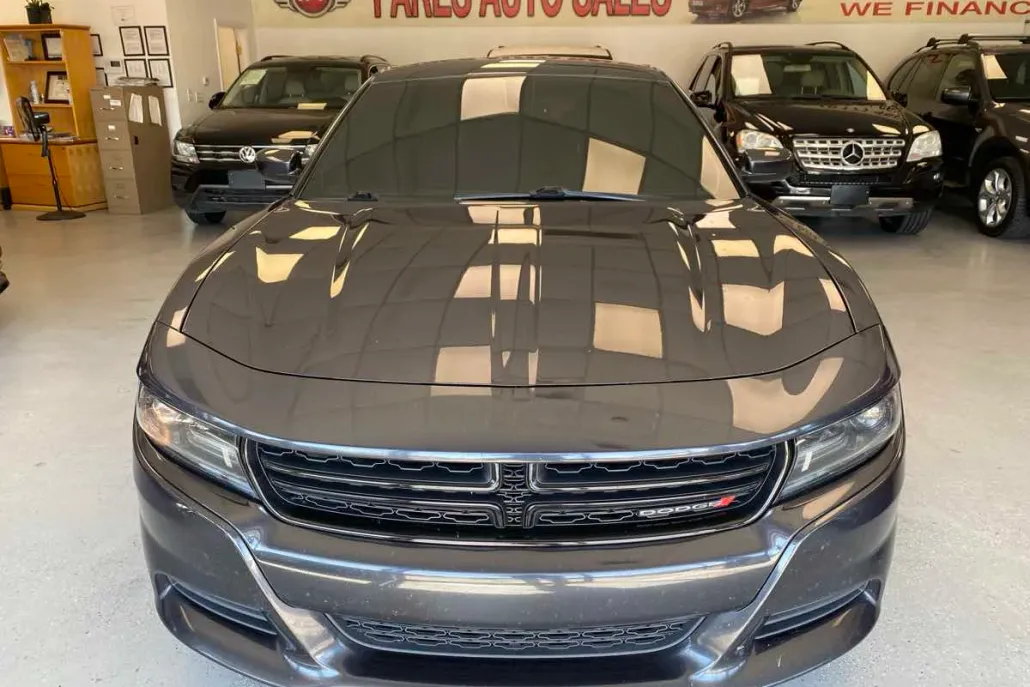 2019 Dodge Charger SXT photo 1