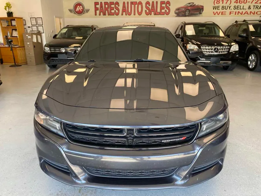 2019 Dodge Charger SXT photo 1