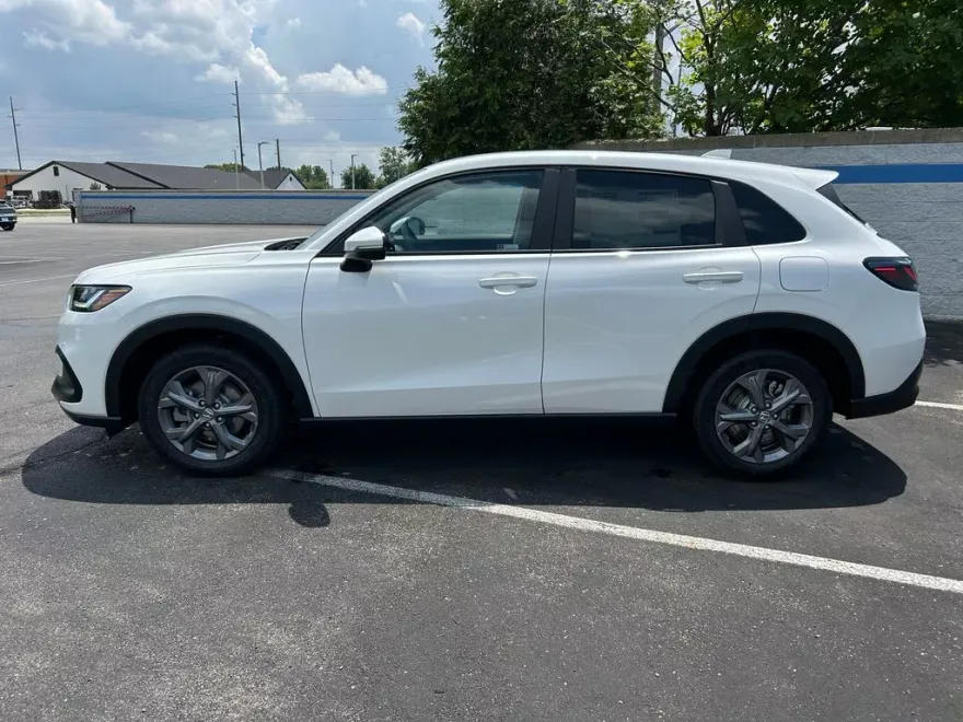 2026 Honda HR-V LX photo 1