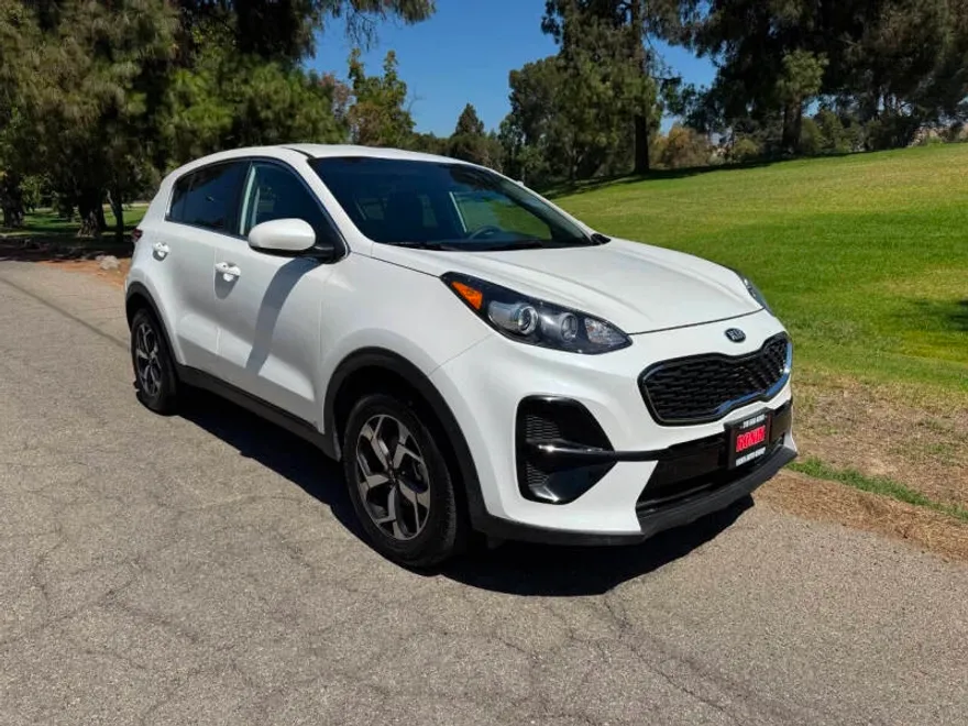2022 Kia Sportage LX photo 1