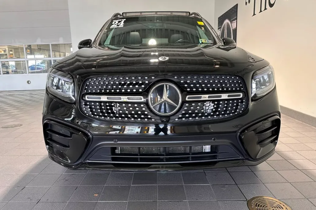 2024 Mercedes Benz GLB 250 AMG photo 1