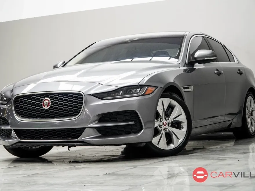 2020 Jaguar XE S photo 1