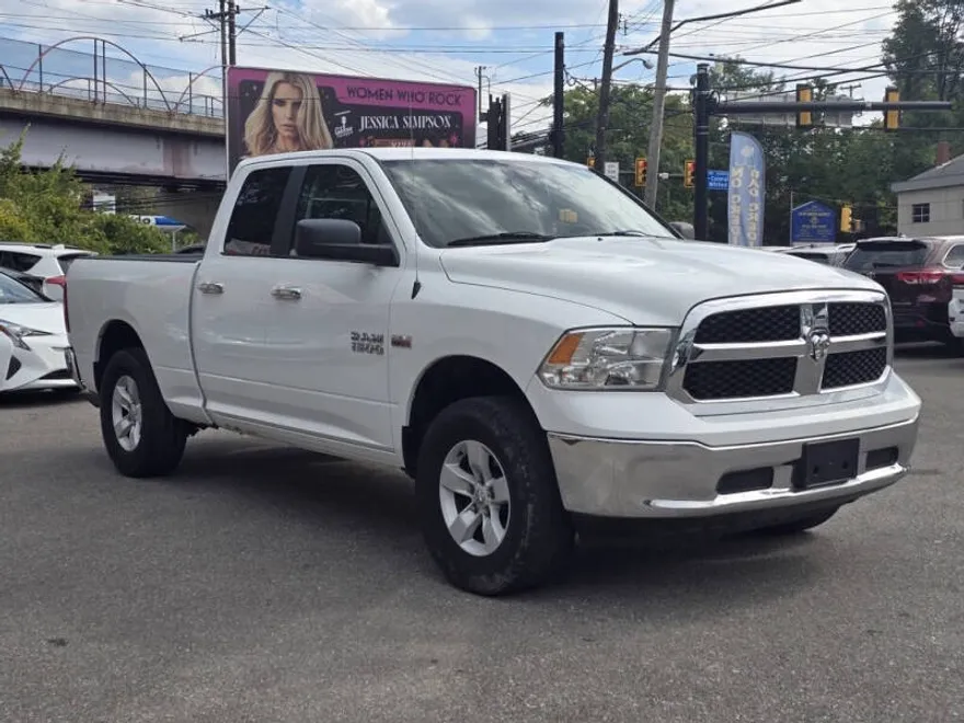 2016 Ram 1500 SLT photo 1
