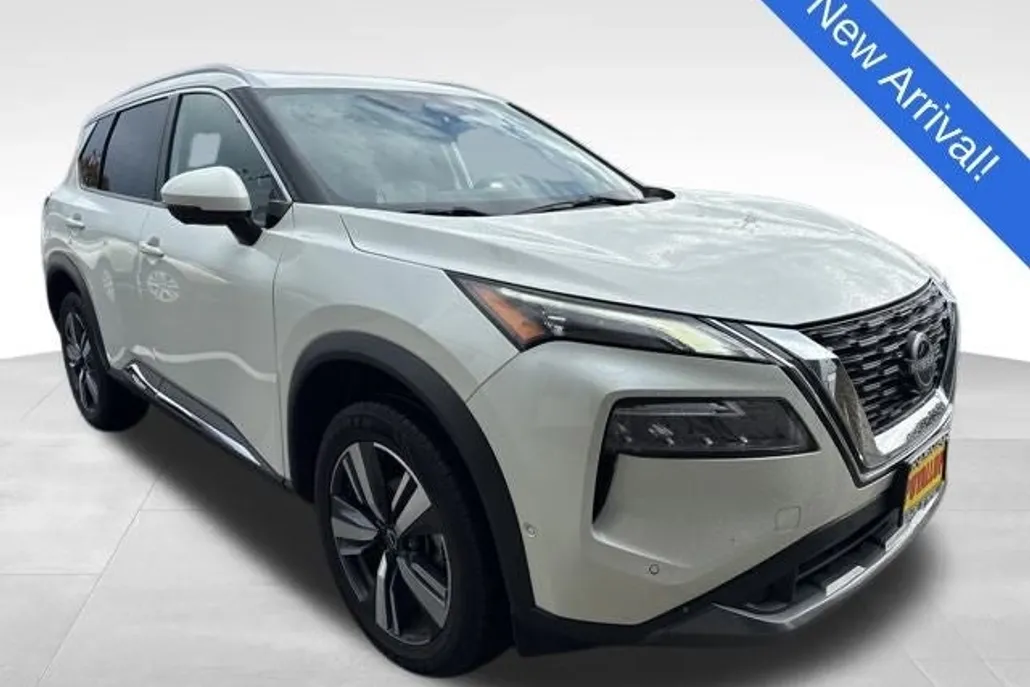 2023 Nissan Rogue SL photo 1