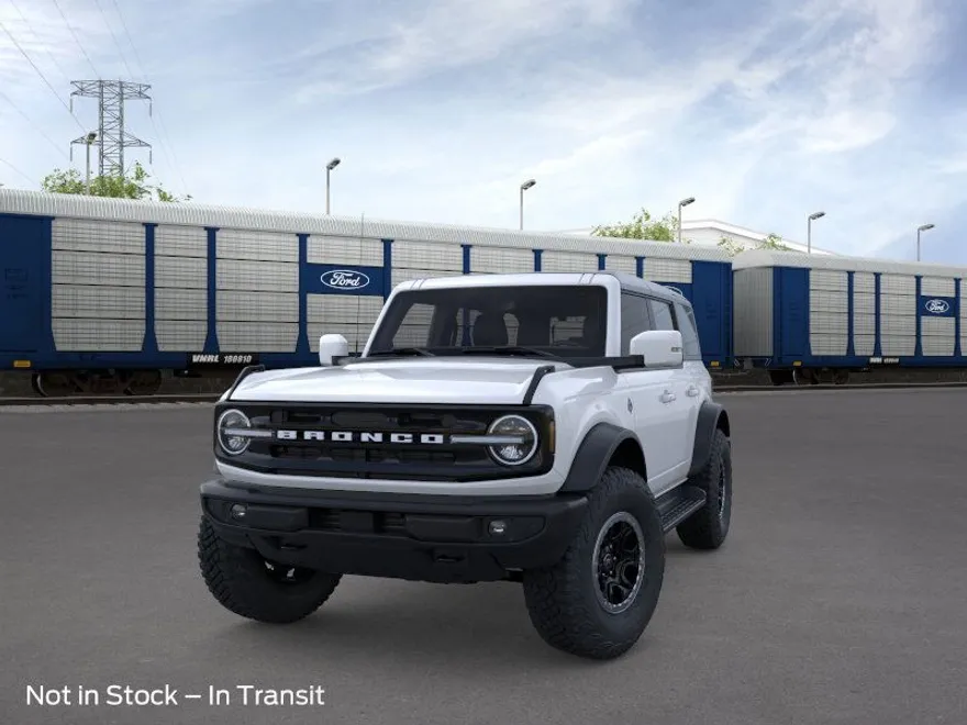 2025 Ford Bronco Outer Banks photo 1