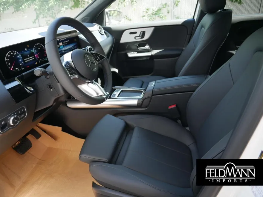 2026 Mercedes Benz GLA 250 4MATIC photo 1