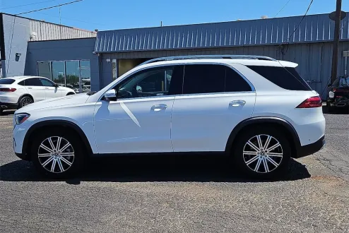 2024 Mercedes Benz GLE 450 4MATIC photo 3