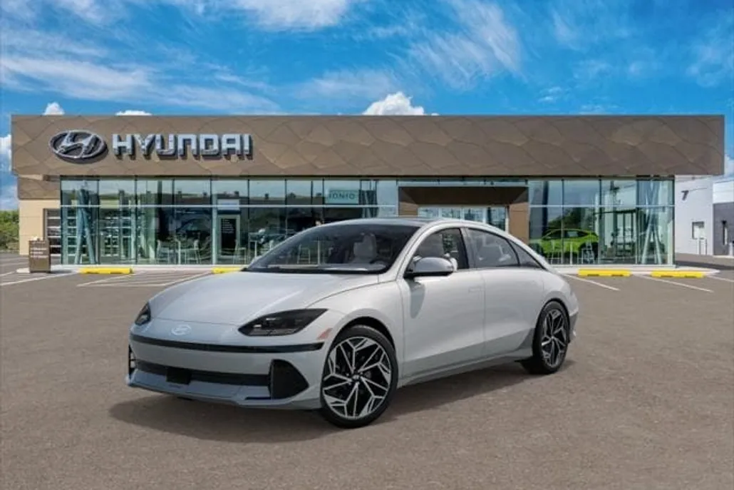 2025 Hyundai Ioniq 6 Limited photo 1