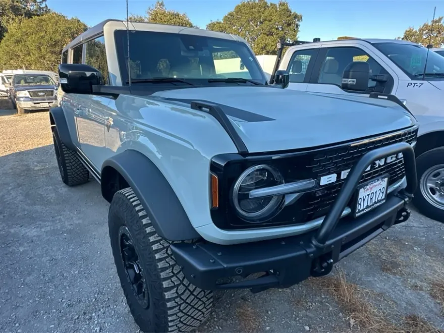 2021 Ford Bronco First Edition photo 1