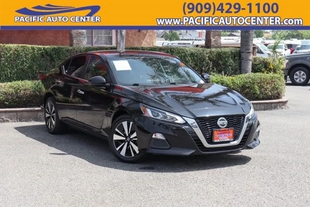 2021 Nissan Altima 2.5 SV photo 1