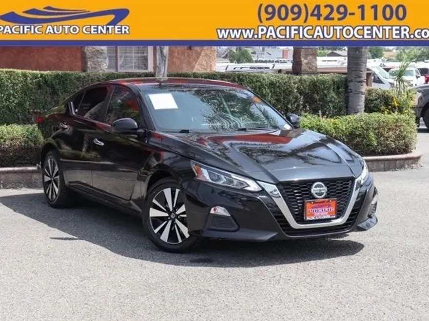 2021 Nissan Altima 2.5 SV photo 1