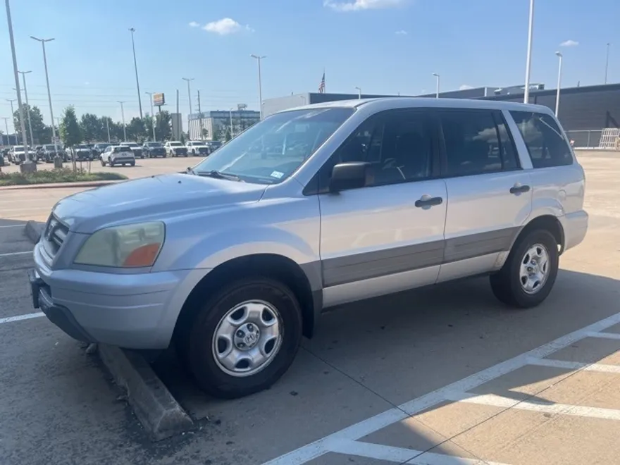 2005 Honda Pilot LX photo 1