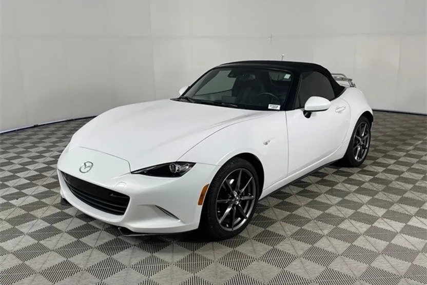 2016 Mazda MX-5 Miata Miata Grand Touring photo 1