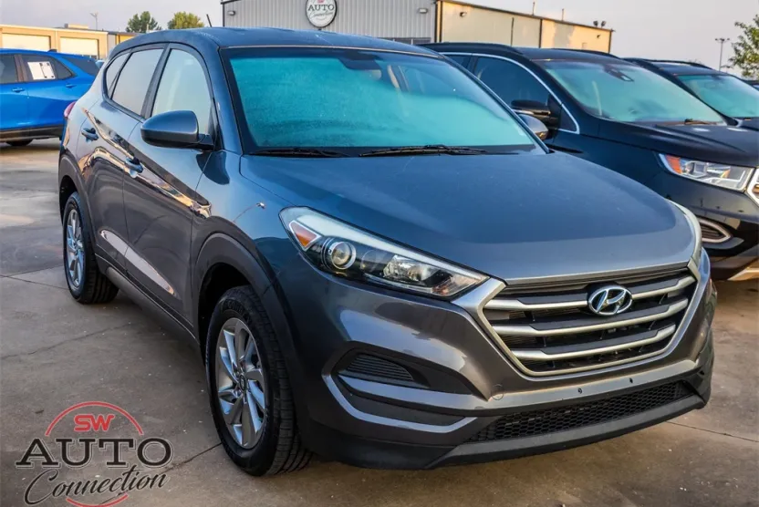 2018 Hyundai Tucson SE photo 1